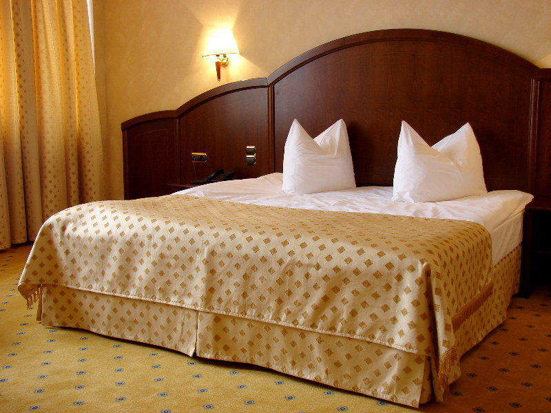 Hotel Imperial Inn Тыргу-Муреш Экстерьер фото